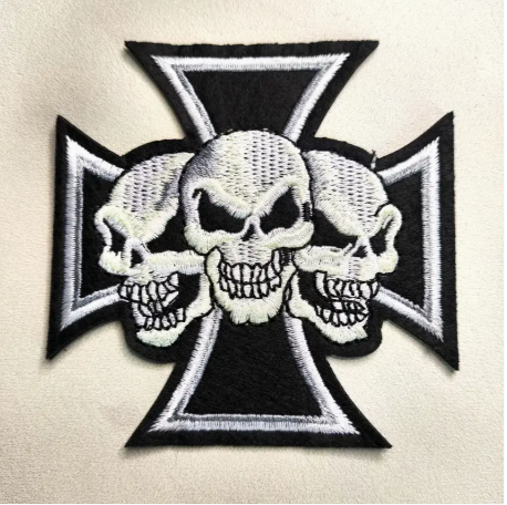 Eisernes Kreuz Totenkopf Aufnäher